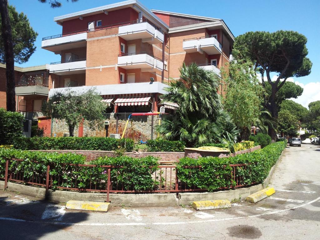 Hotel Grifone プリンチピナ・ア・マーレ エクステリア 写真