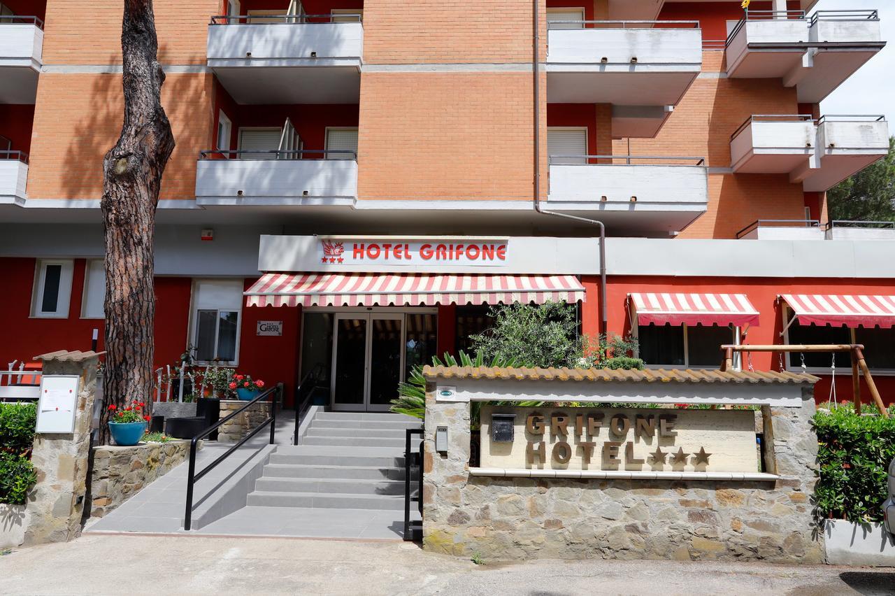 Hotel Grifone プリンチピナ・ア・マーレ エクステリア 写真