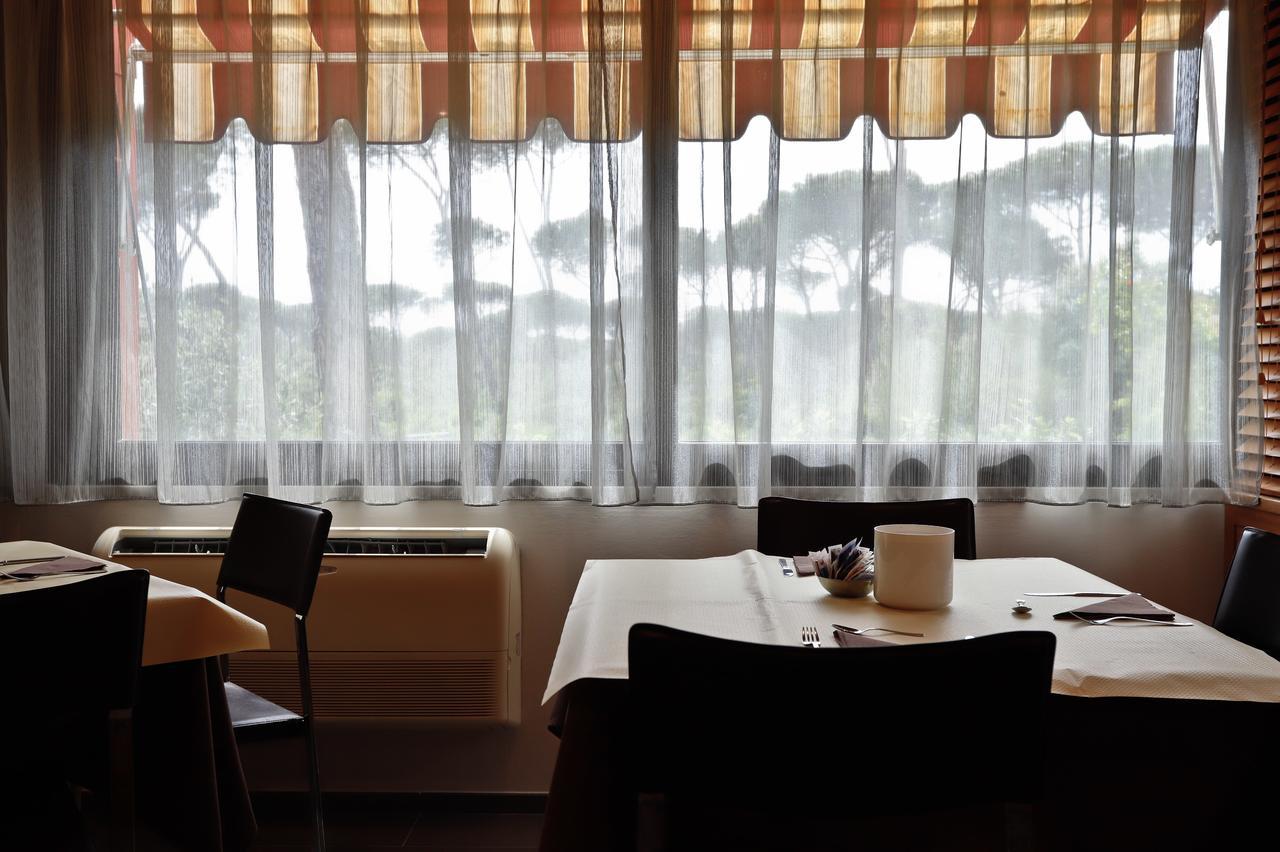 Hotel Grifone プリンチピナ・ア・マーレ エクステリア 写真